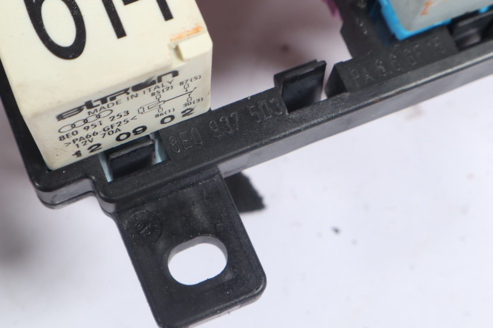 2006 Audi A4 CONVERTIBLE RELAYS RELAY OEM