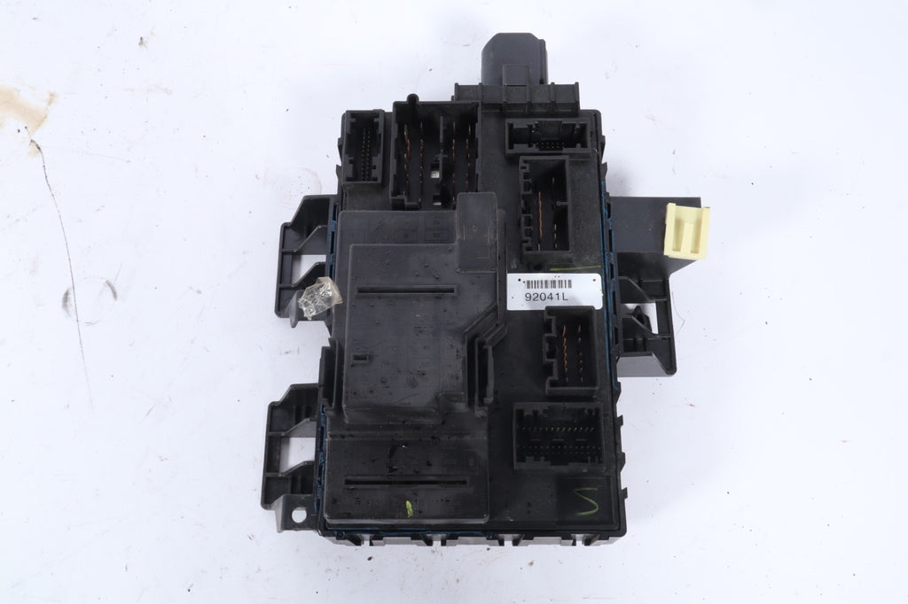 2010-2012 Ford Taurus Interior Multi-Function Fuse Box OEM