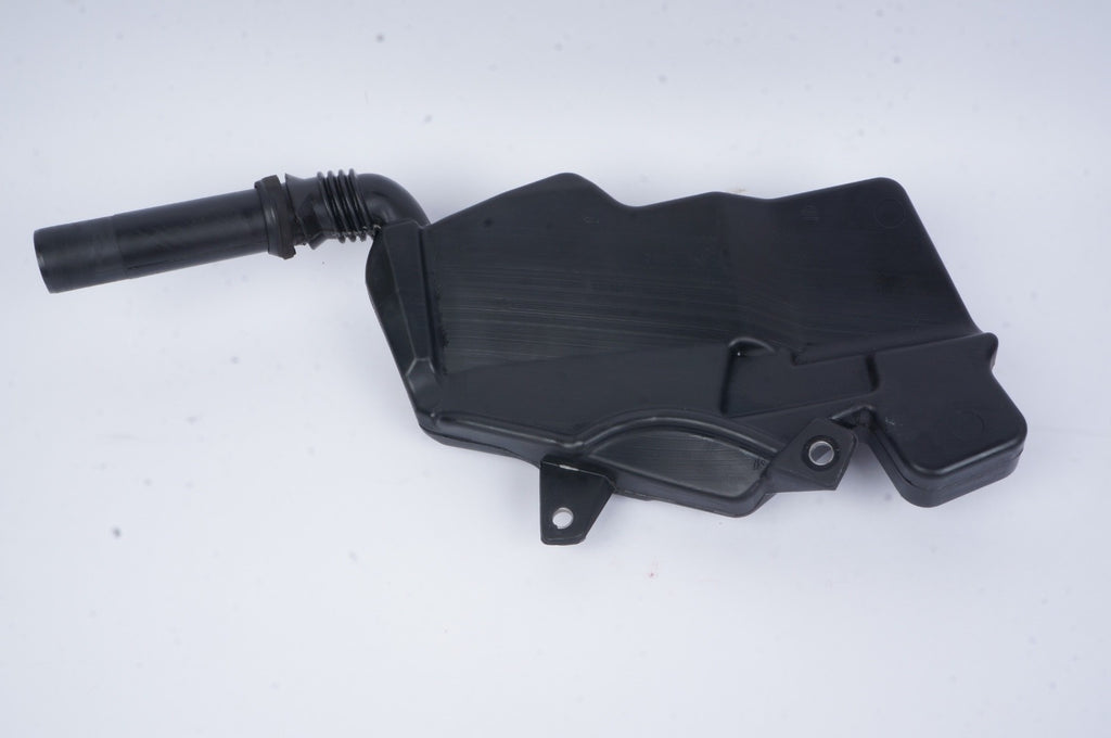 2012 - 2017 Audi A7 C7 OEM Left Front Windshield Washer Reservoir Tank 4G1955462