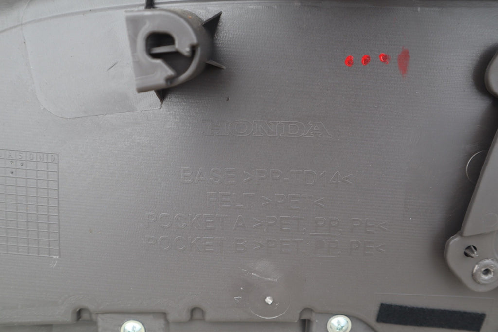 2014-2017 HONDA ODYSSEY ELITE TRUNK REAR LEFT SIDE QUARTER PANEL TRIM COVER OEM