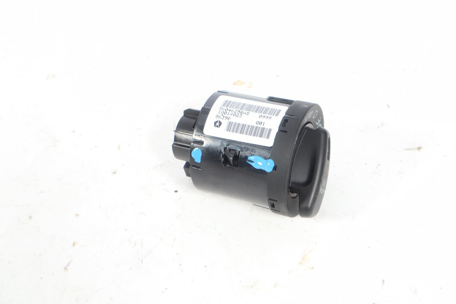 2011-2020 DODGE GRAND CARAVAN HEADLIGHT SWITCH ASSEMBLY W/FOG LAMPS 56046258AD