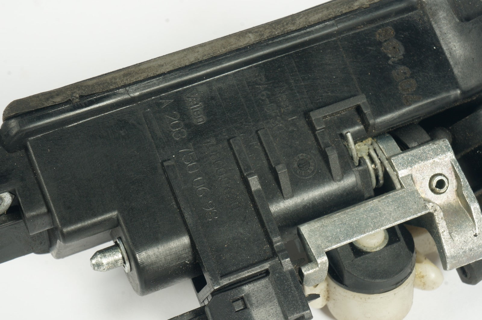 01-09 Mercedes SLK C240 CLS500 Trunk Lid Lock Latch Handle 2037500093 OEM