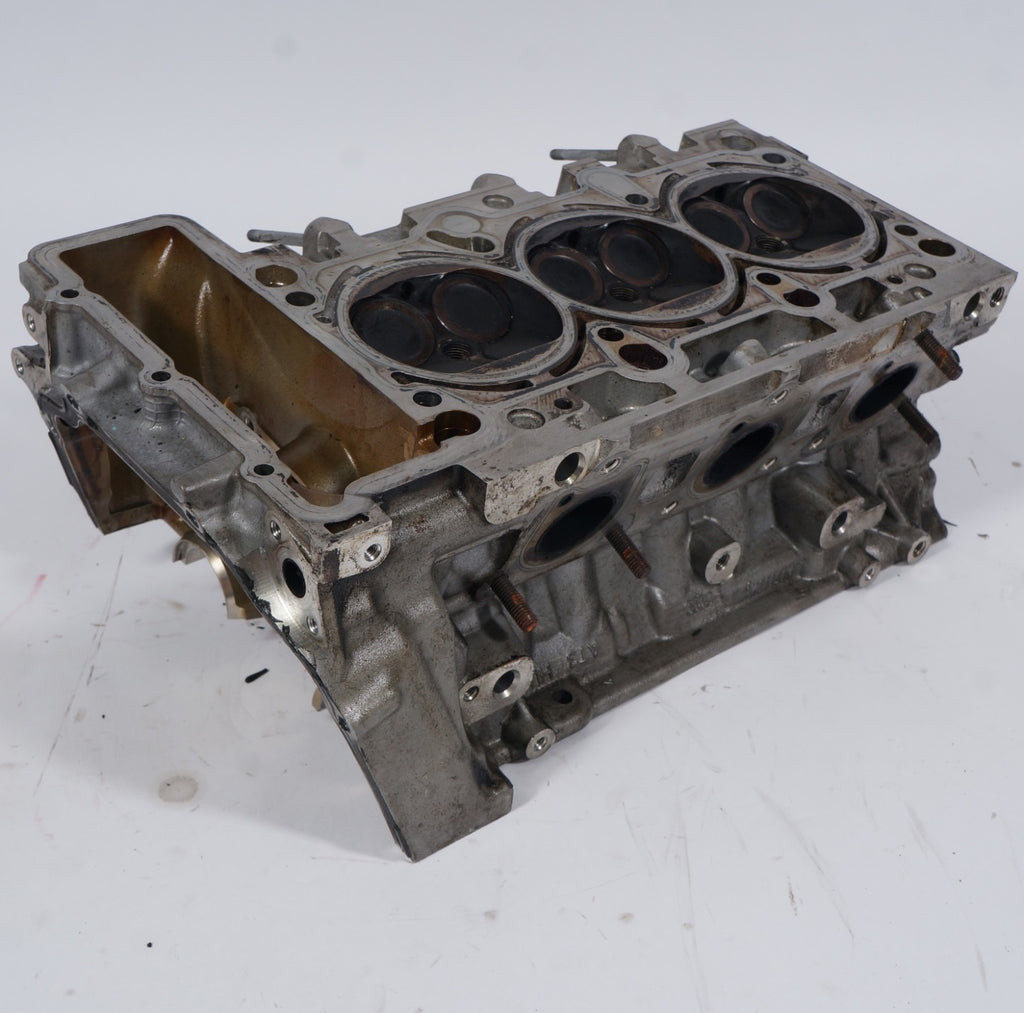 2012 - 2015 AUDI A7 3.0L V6 ENGINE MOTOR LEFT DRIVER SIDE CYLINDER HEAD OEM