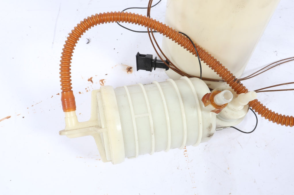 2007-2010 BMW X3 FUEL PUMP ASSEMBLY OEM