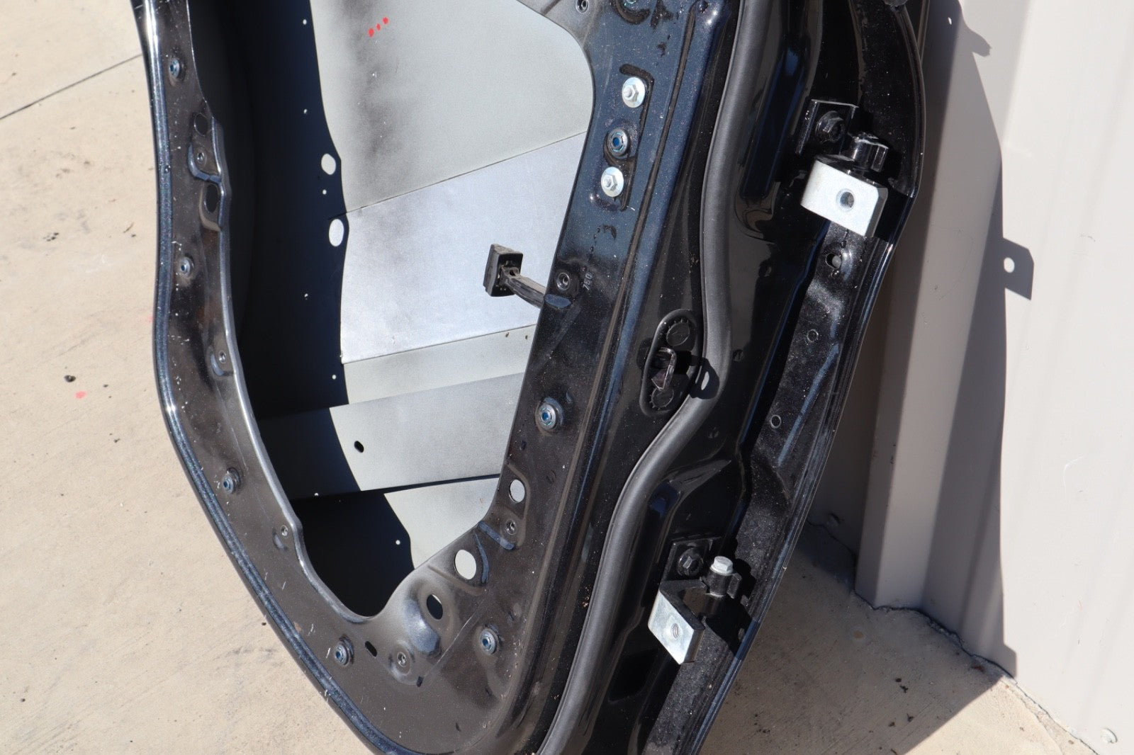 17-25 ALFA Romeo Stelvio Rear Left Driver Exterior Door Shell Panel Gray Oem