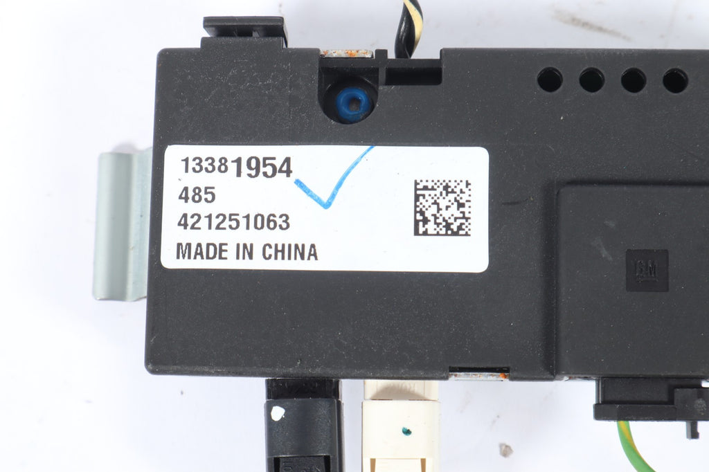 2016-2019 BUICK CASCADA RADIO ANTENNA AMPLIFIER ONTROL MODULE OEM 13381954