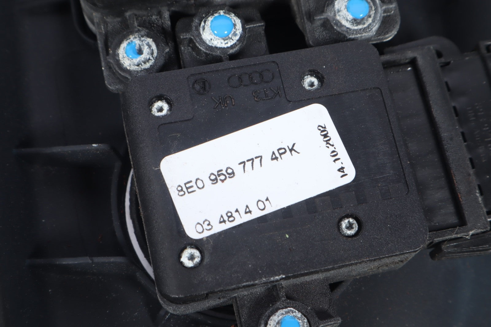 2002-2008 AUDI A4 CABRIOLET LEFT SEAT TRIM CONTROLS BLACK 8E09597774PK OEM