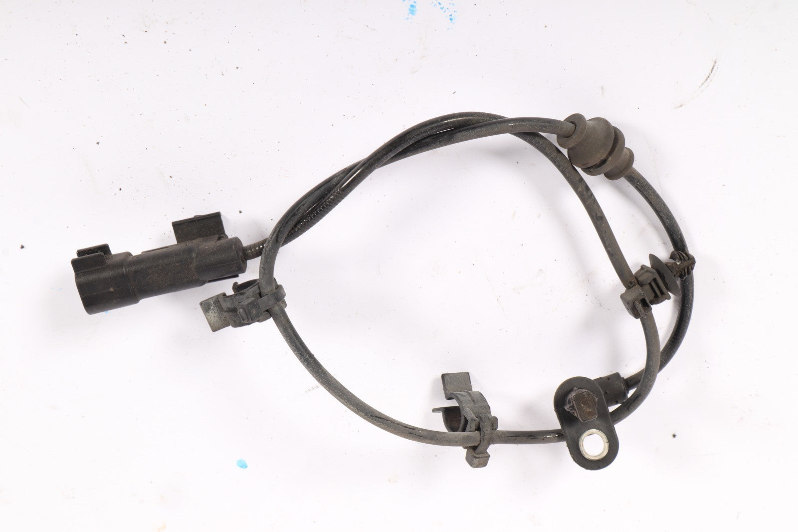 2016 2017 2018 2019 Buick Cascada OEM Front ABS Speed Sensor 13470643