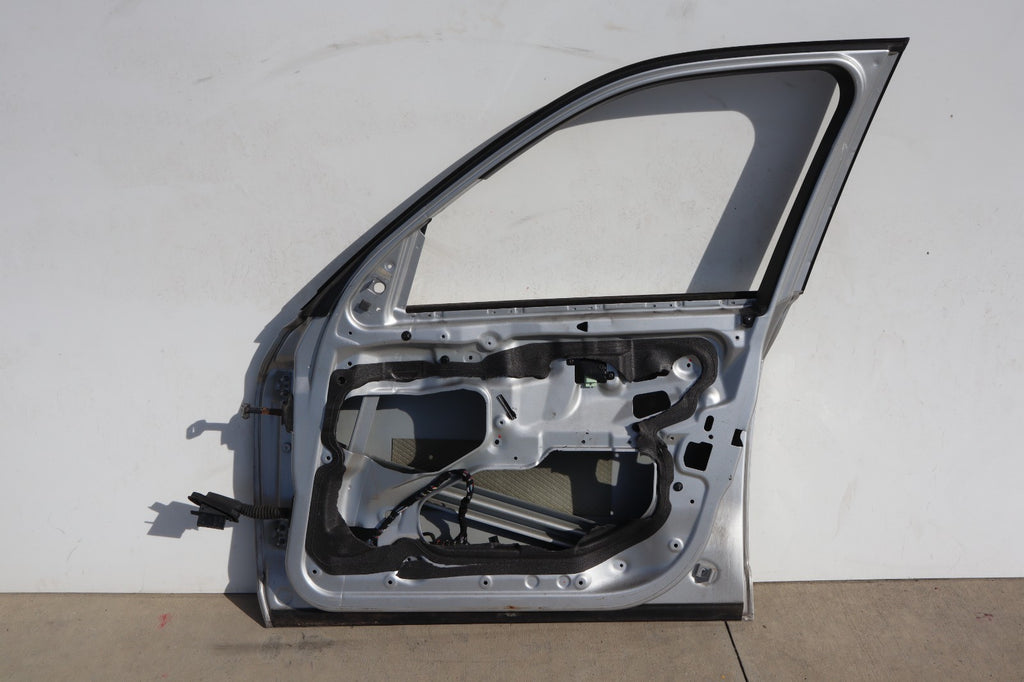 2004-2010 BMW X3 E83 FRONT RIGHT SIDE DOOR SHELL OEM ONLY PICK UP!!!