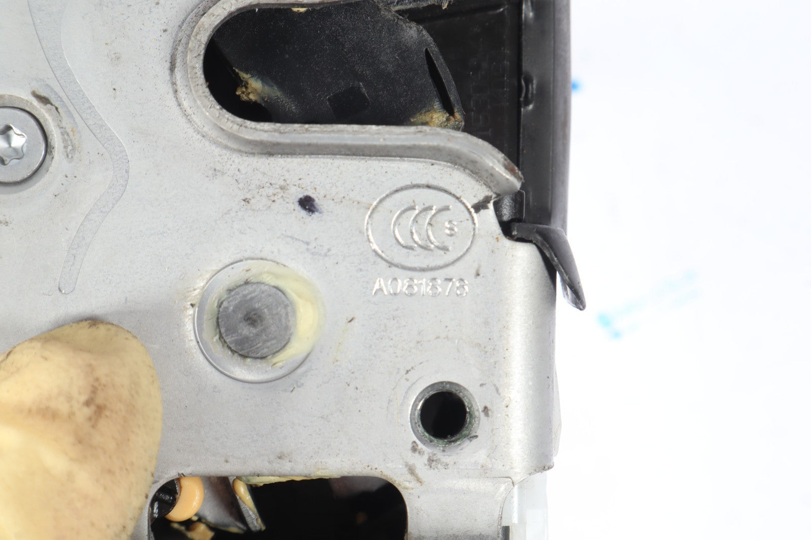 2016-2019 BUICK CASCADA DRIVER LEFT FRONT DOOR LOCK LATCH ACTUATOR OEM