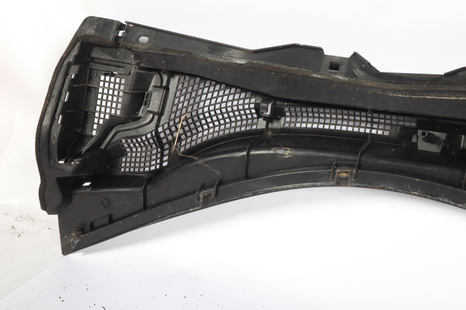 2013-2017 Nissan Leaf Cowl Panel Cover Grille Air Inlet Genuine OEM 668623NF0A