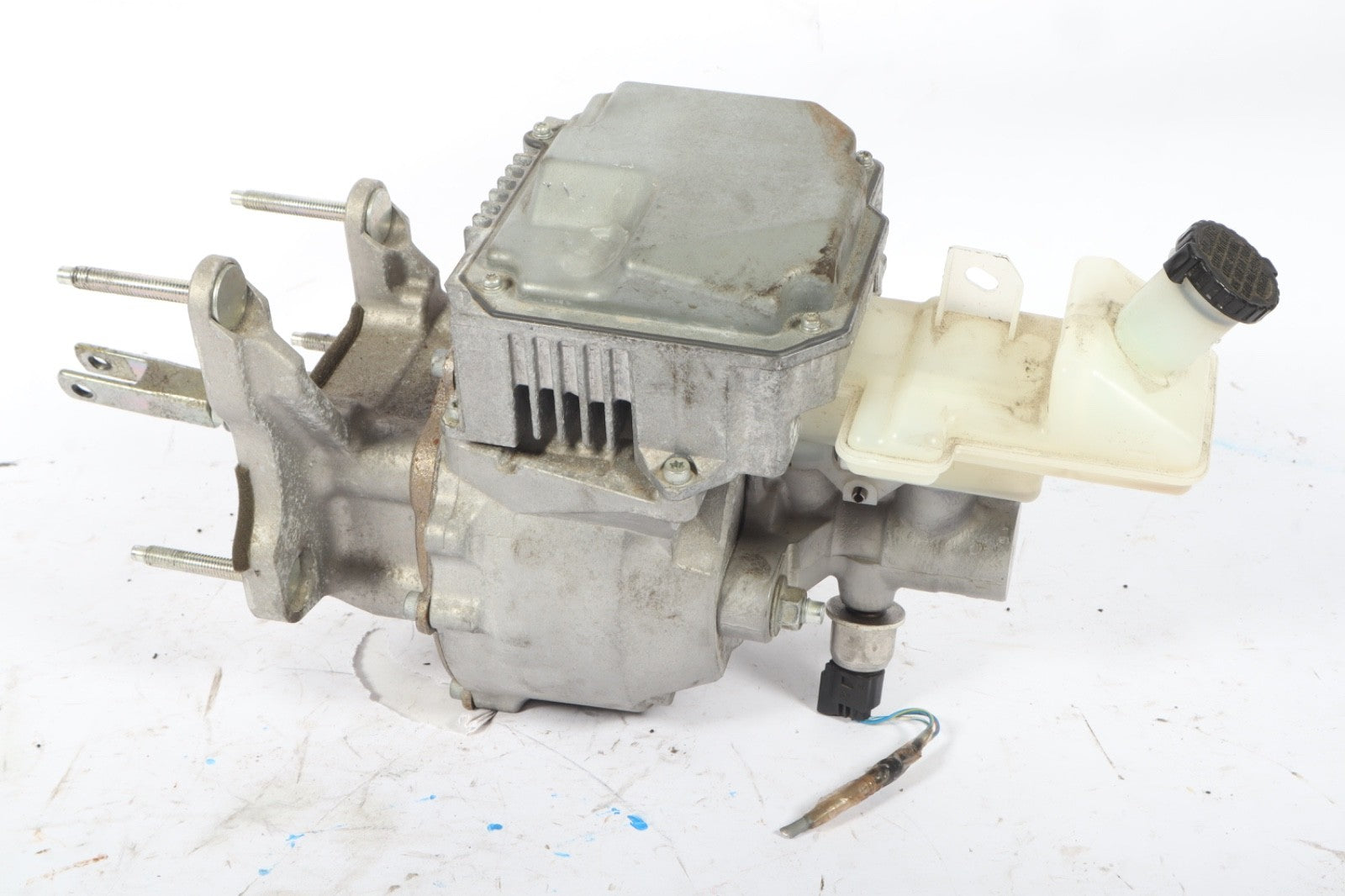 2013-2017 NISSAN LEAF brake Booster ZE1 EAC1035-03A EAC103503A OEM