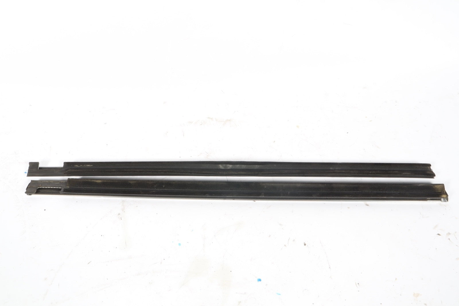 16-19 Buick Cascada Rear Window Chrome Molding OEM