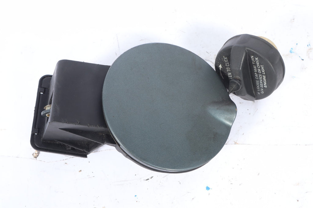 2001-2007 TOWN COUNTRY FUEL TANK DOOR WITH HINGE GAS LID FILLER OEM