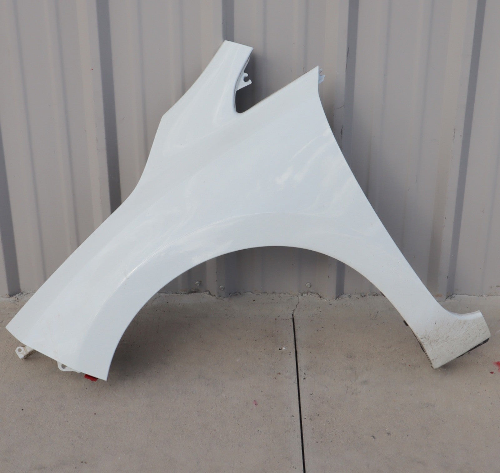 2013-2017 NISSAN LEAF DRIVER LEFT FRONT FENDER OEM