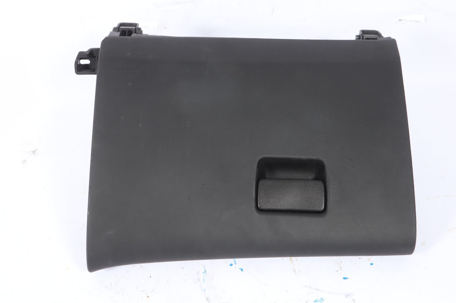 2016-2019 BUICK CASCADA GLOVE BOX ASSEMBLY COMPARTMENT OEM 23338726