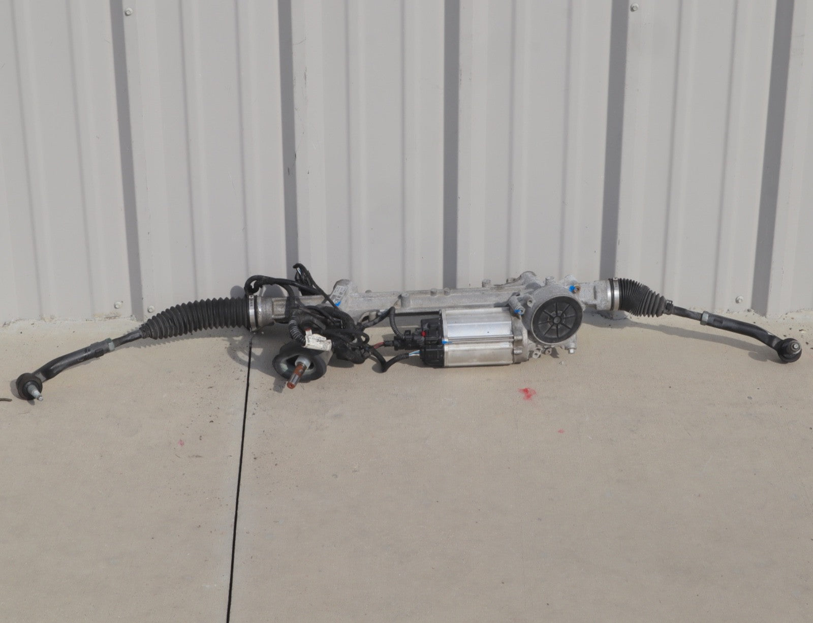 2016-2019 BUICK CASCADA POWER STEERING GREAR RACK PINION ASSEMBLY 39030542 OEM