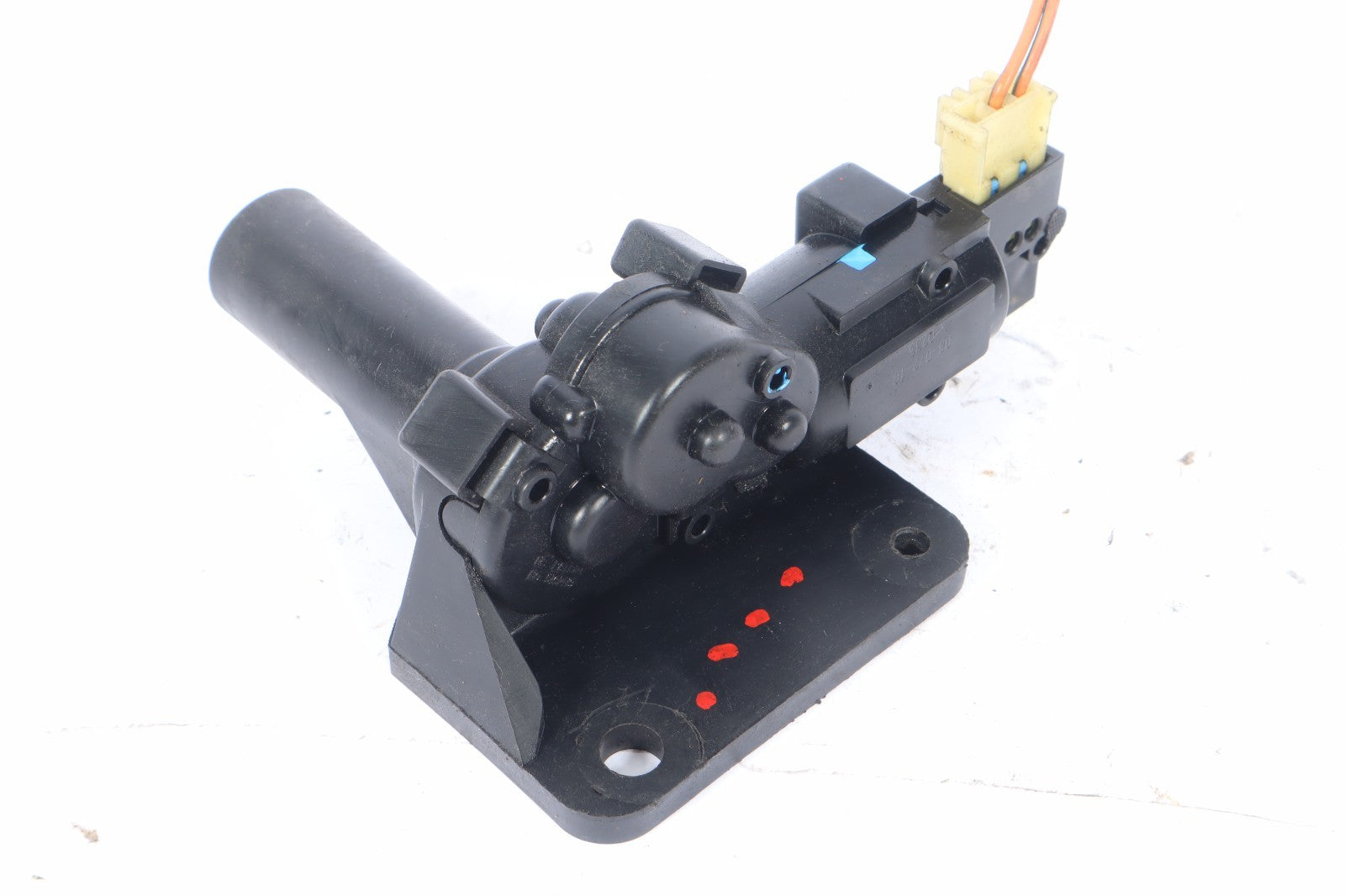 1996-2000 TOWN COUNTRY GRAND CARAVAN REAR RIGHT QUARTER WINDOW ACTUATOR MOTOR