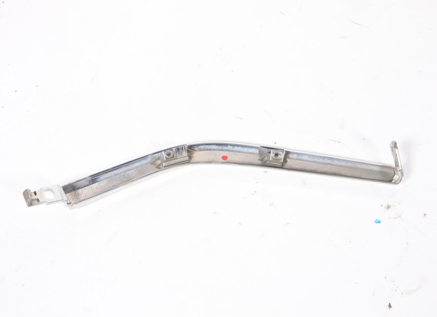 2016-20 MITSUBISHI OUTLANDER FRONT BUMPER GRILLE LEFT UPPER BEZEL MOLDING OEM