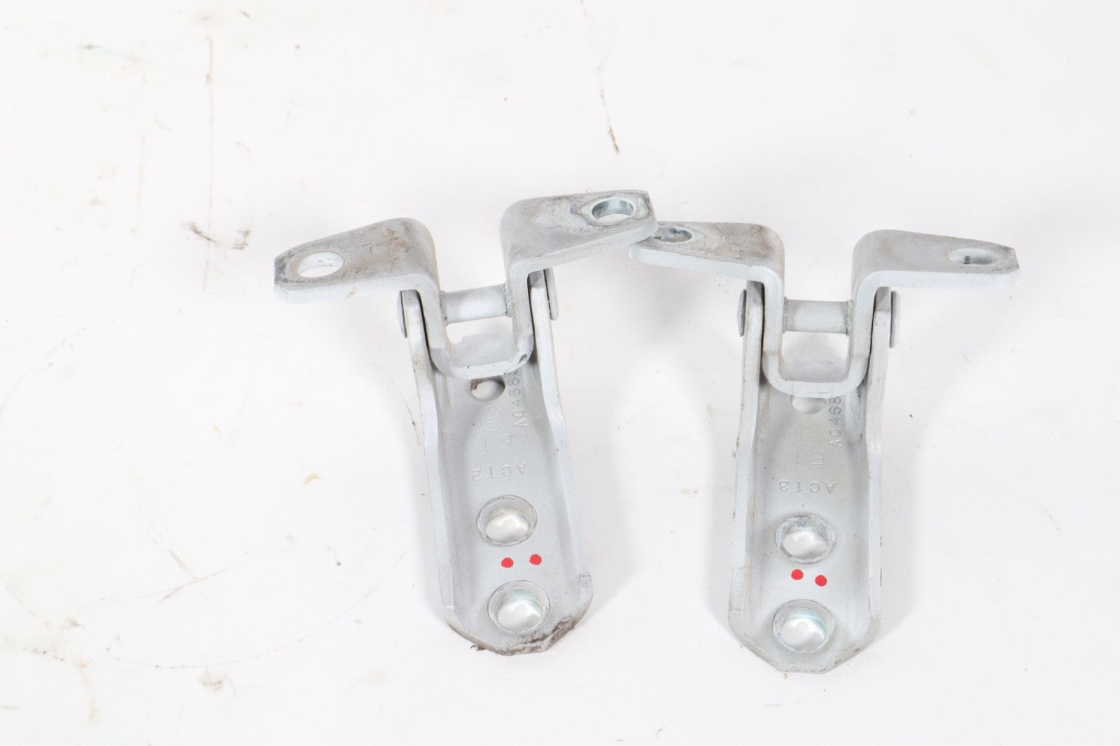 2007-2020 MITSUBISHI OUTLANDER FRONT RIGHT SIDE DOOR HINGE SET OF 2 OEM