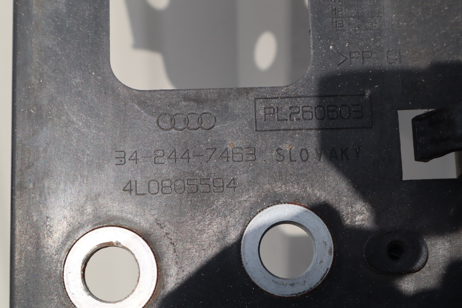 2007–2015 AUDI Q7 FRONT RADIATOR SUPPORT CARRIER FRAME ASSEMBLY OEM 4L0805594A