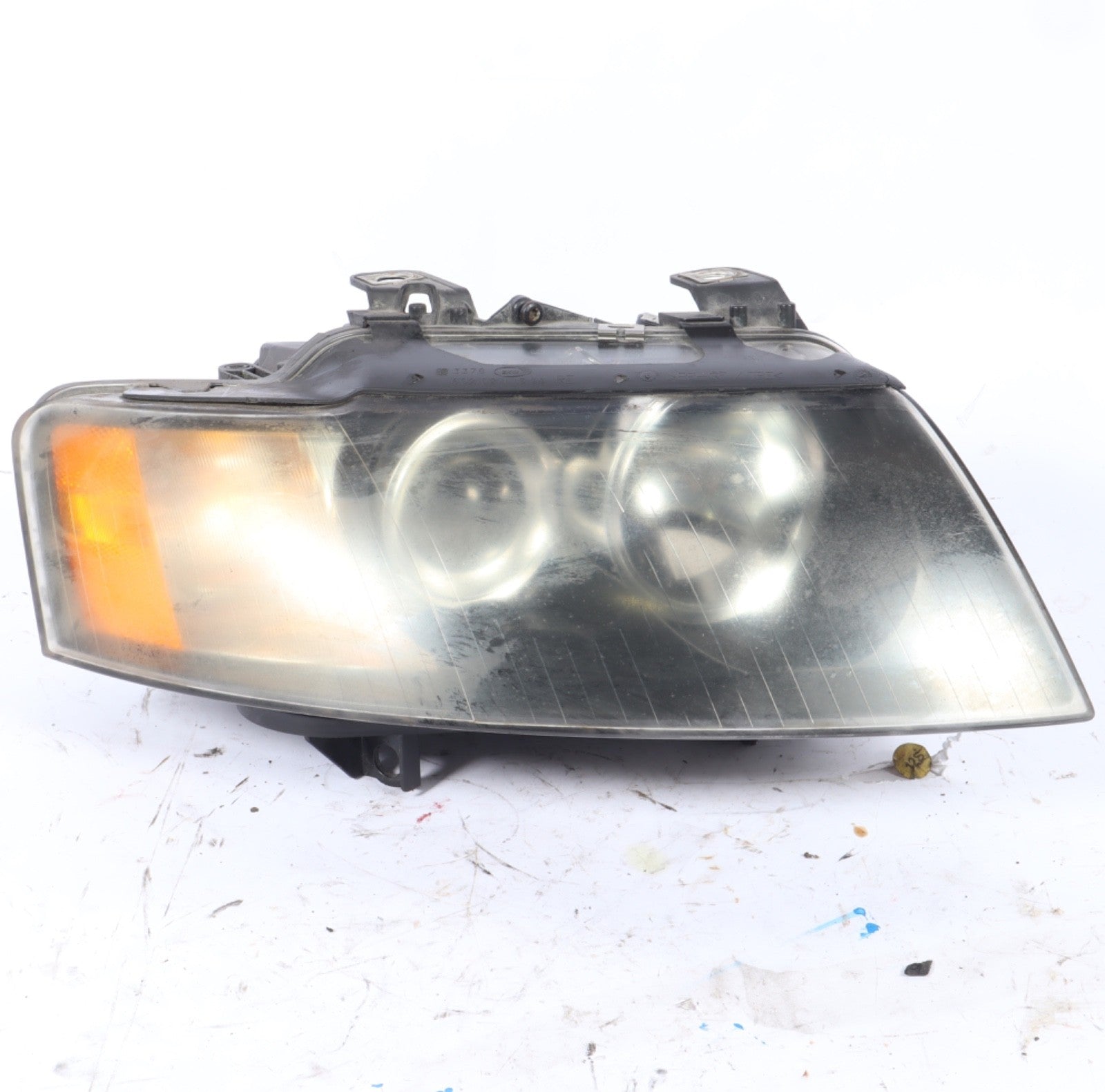 2004-2006 AUDI S4 HEADLIGHT RIGHT PASSENGER  8H0941004G XENON OEM