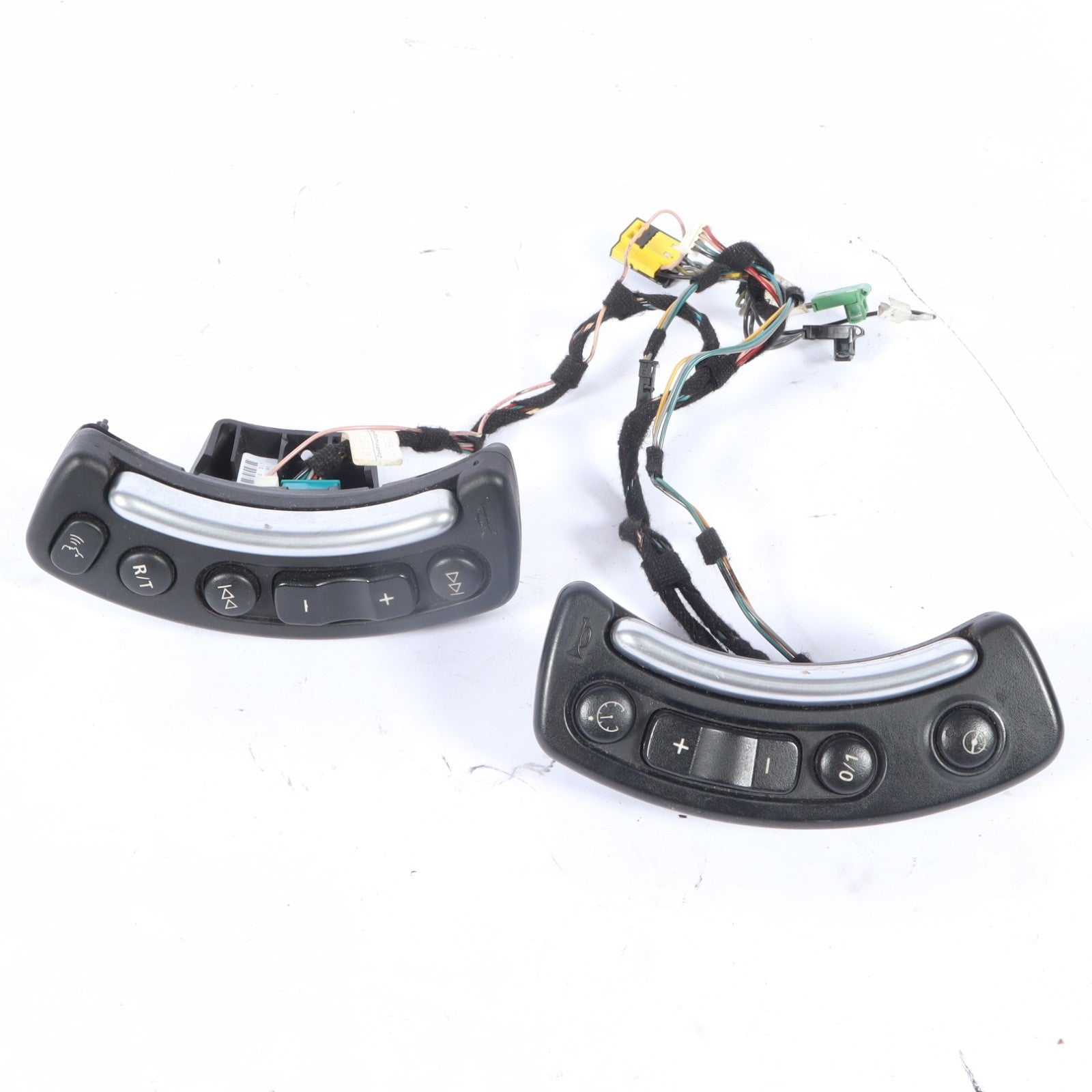 2003-2009 Range Rover L322 Left Right Steering Wheel Radio Cruise Control Switch
