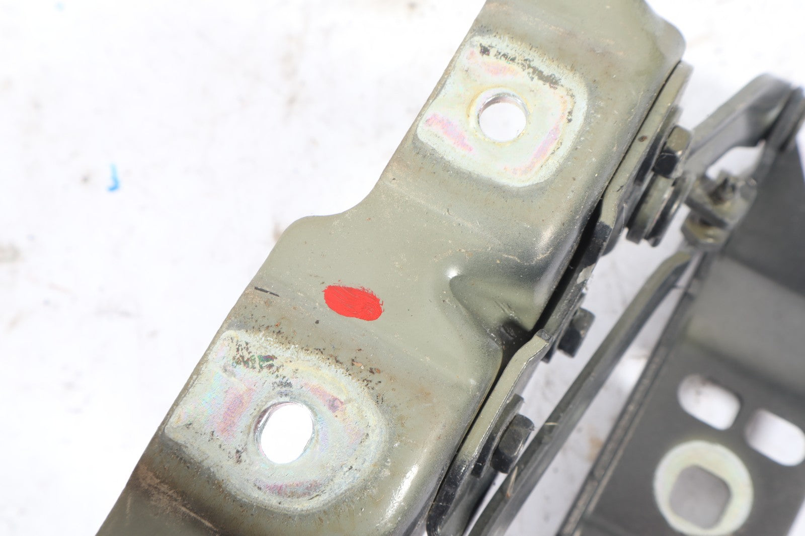 2016-2019 BUICK CASCADA FRONT LEFT HOOD HINGE OEM