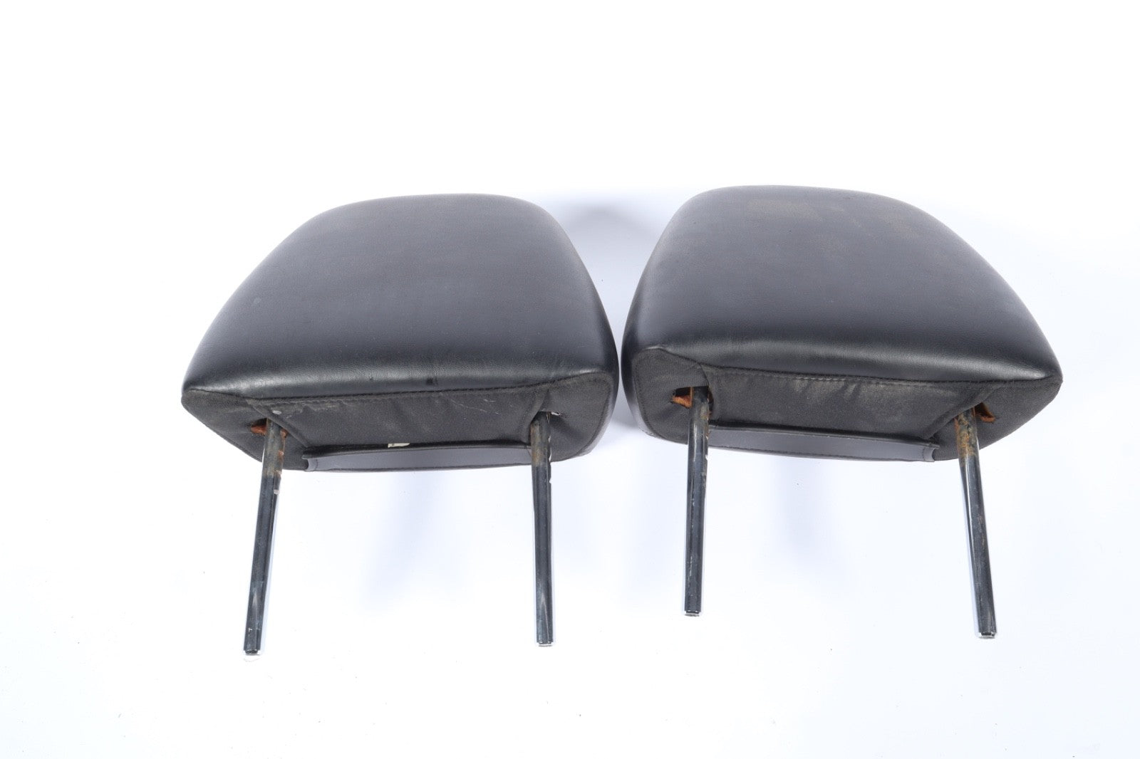 2011 - 2014 Dodge Charger Front Left And Right Leather Headrest Black OEM