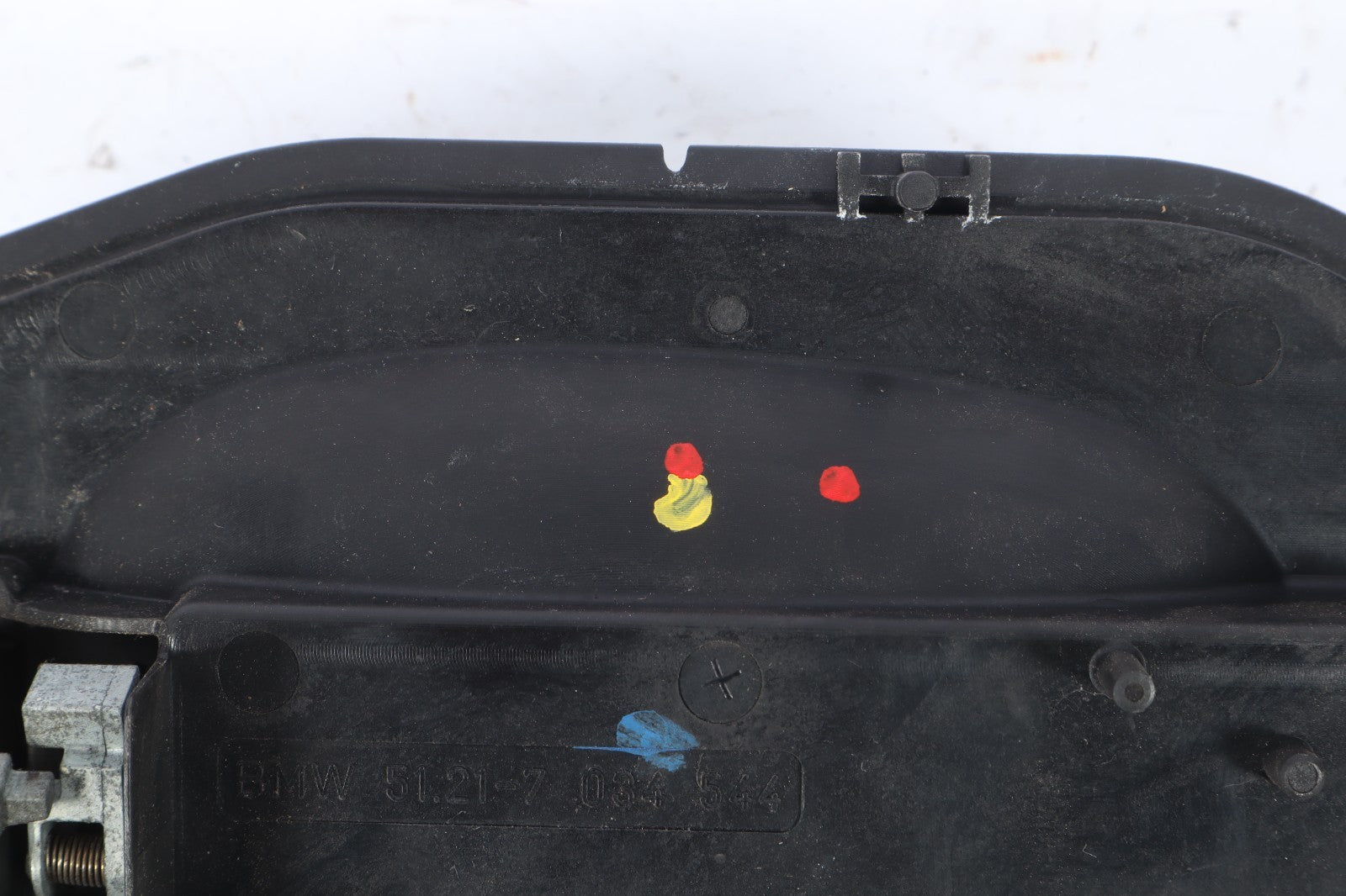 2004-2010 BMW X3 FRONT RIGHT SIDE EXTERIOR DOOR HANDLE BEZEL OEM 7034544
