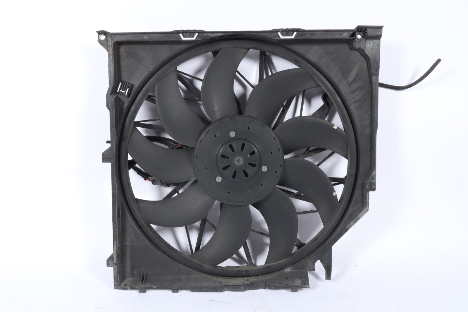 2008 BMW X3 3.0SI E83 ENGINE RADIATOR COOLING FAN MOTOR SHROUD 67326946638 OEM