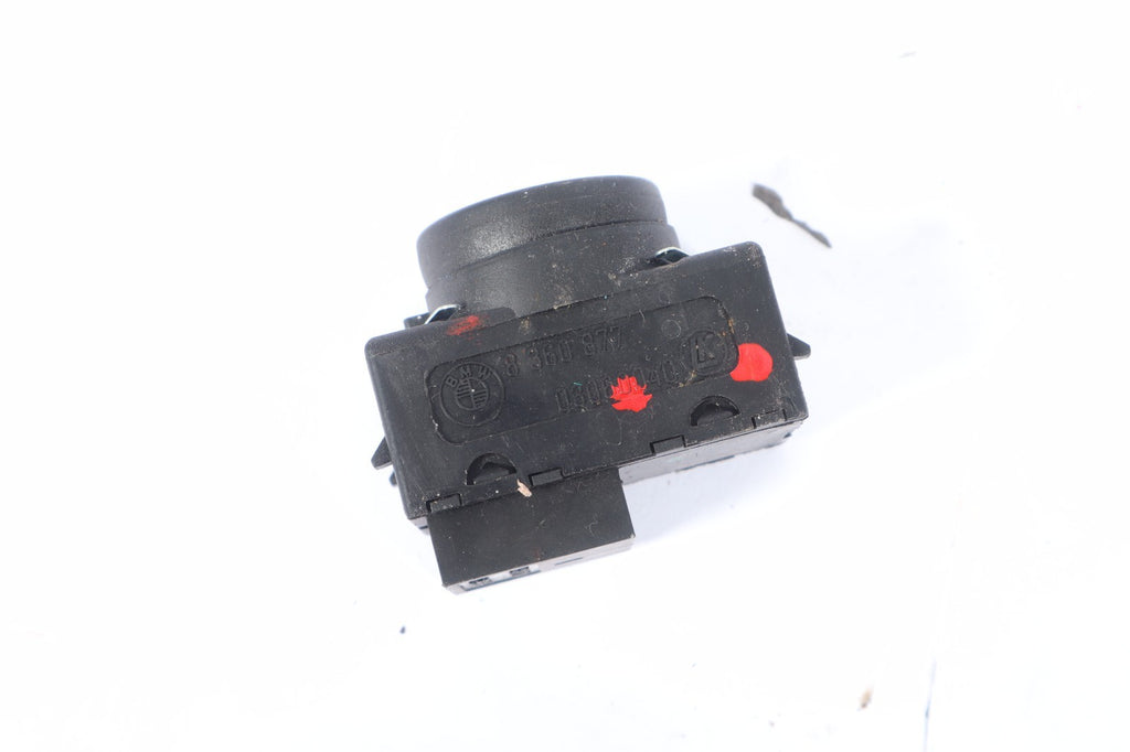 2008-13 BMW 335I E92 E93 FRONT PASSENGER SEAT LUMBAR SUPPORT SWITCH OEM 8360877