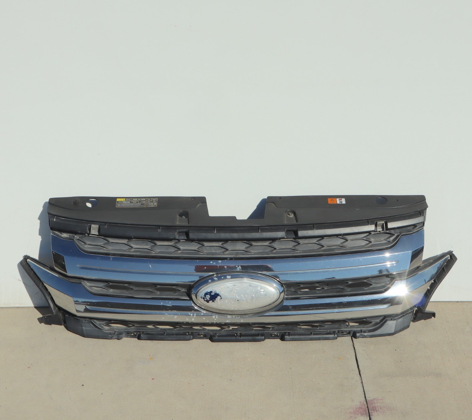 2011-2014 FORD EDGE FRONT GRILLE OEM