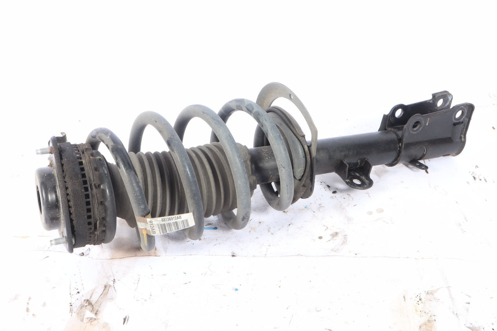 2011 - 2020 DODGE GRAND CARAVAN FRONT RIGTH STRUT SHOCK ABSORBER 68136912AB OEM
