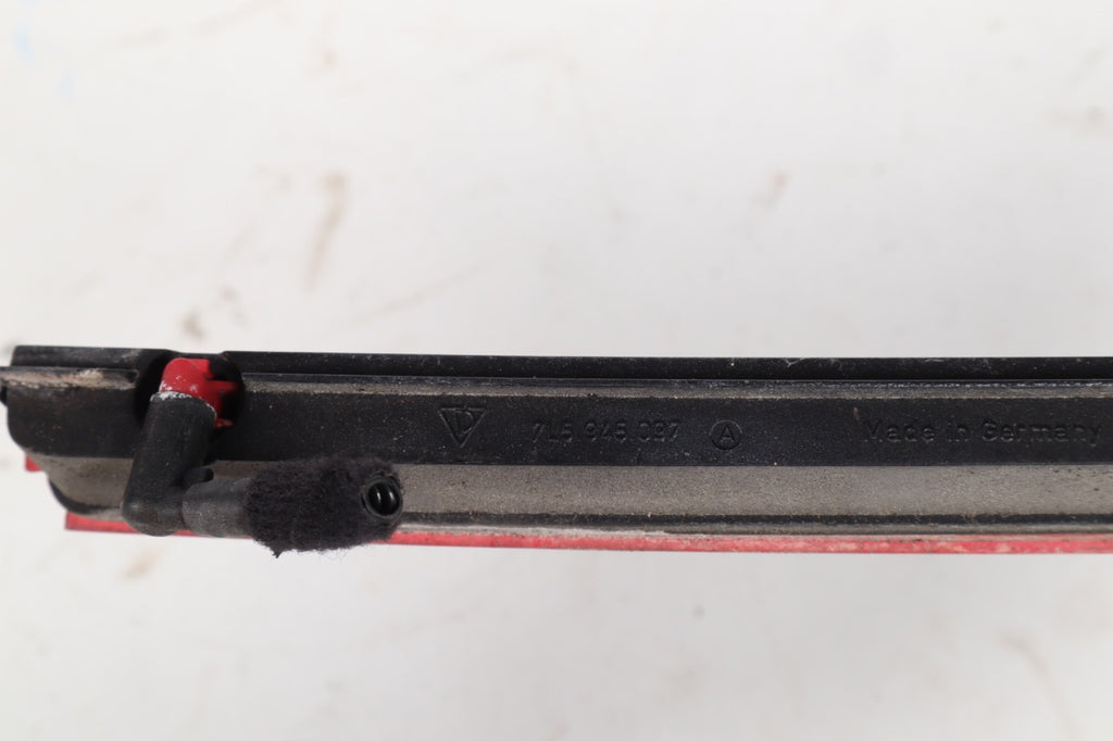 03-10 Porsche Cayenne 955 Rear Back High Mounted Stop Lamp 3rd Brake Light Oem