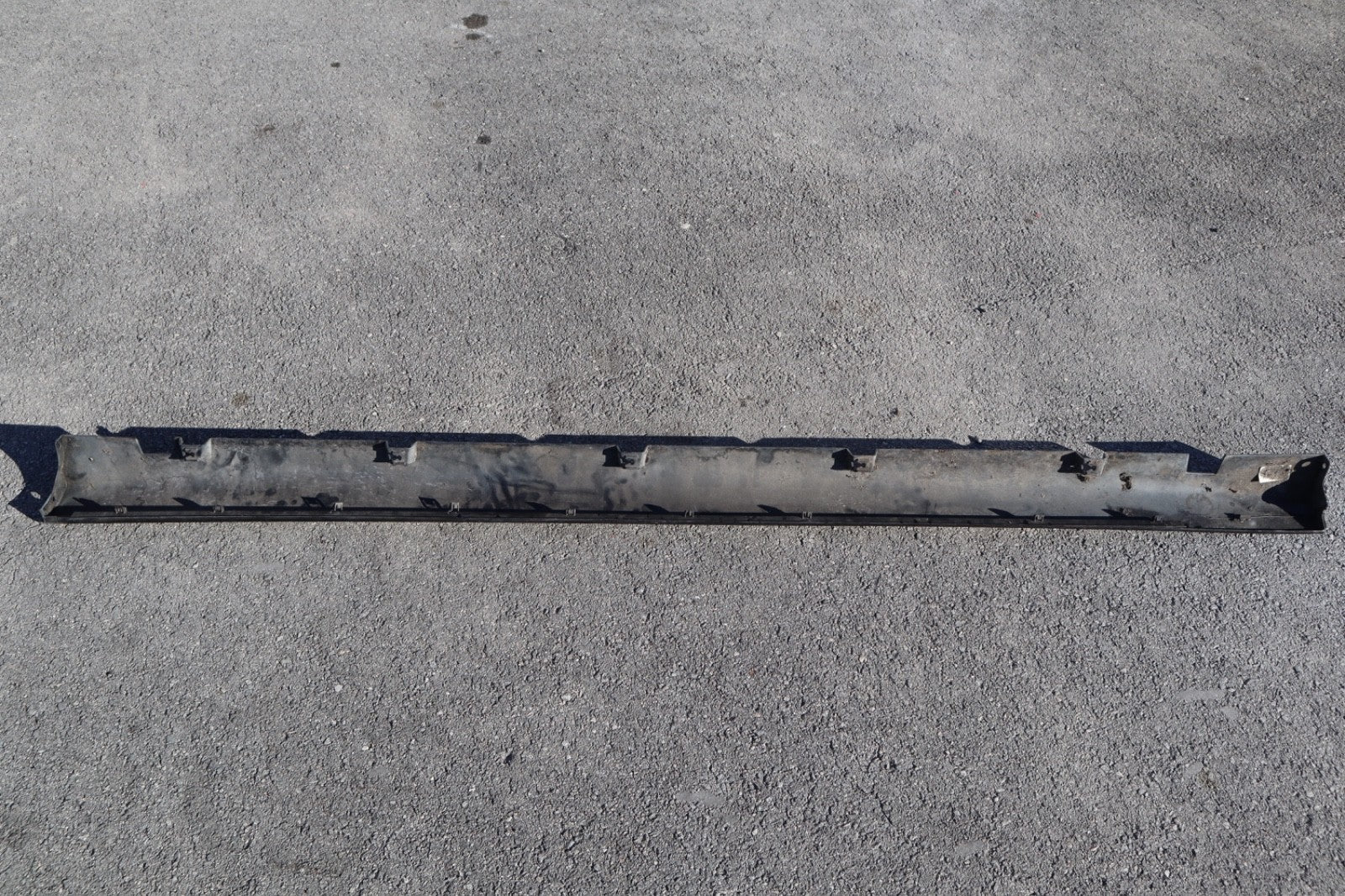 2011-2023 DODGE CHARGER SEDAN RIGHT DRIVER SIDE SKIRT ROCKER PANEL OEM