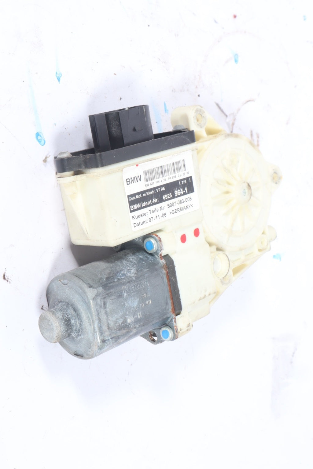 2004-2010 BMW X3 FRONT RIGHT PASSENGER SIDE DOOR POWER WINDOW MOTOR OEM 6925964