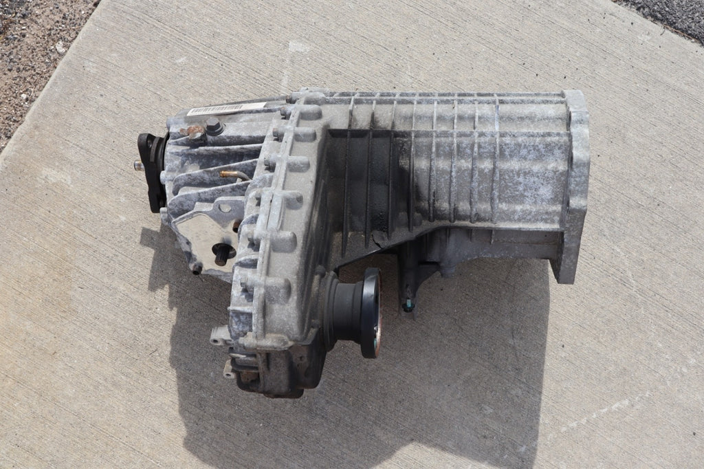 2005 Porsche Cayenne Transfer Case Assembly OEM 0AD.341.040.T