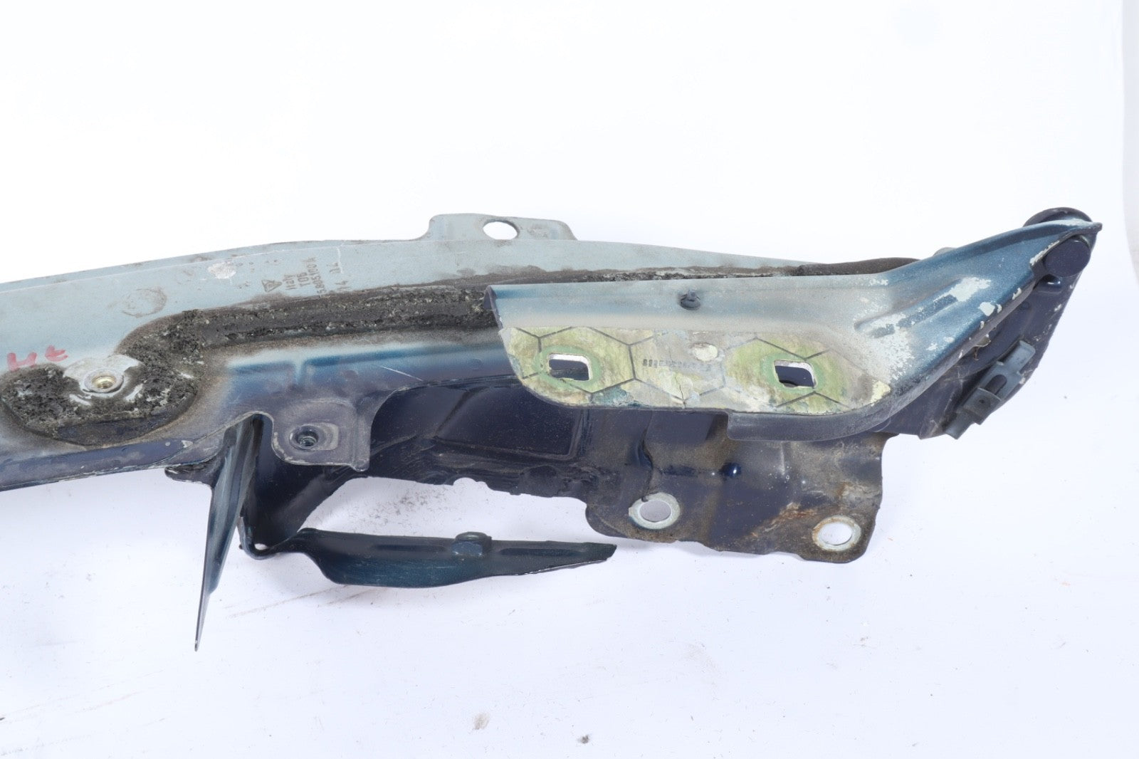 2003-2006 PORCHE CAYENNE RIGHT FENDER BRACKET SUPPORT OEM