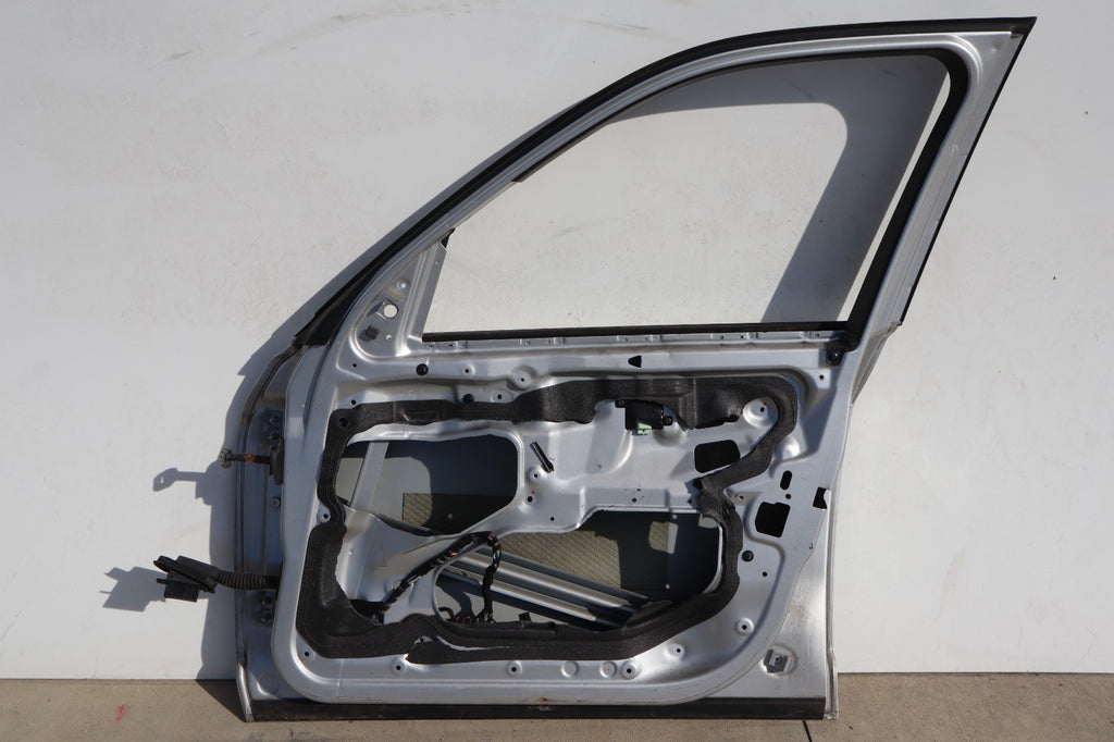 2004-2010 BMW X3 E83 FRONT RIGHT SIDE DOOR SHELL OEM ONLY PICK UP!!!