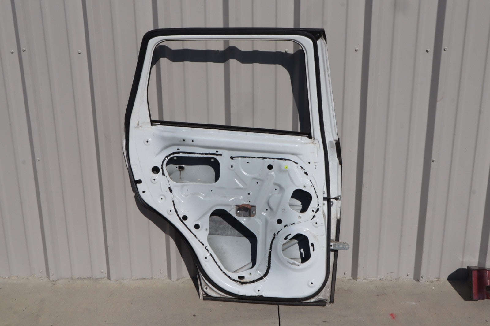 2016-2020 MITSUBISHI OUTLANDER REAR LEFT SIDE DOOR SHELL PANEL OEM