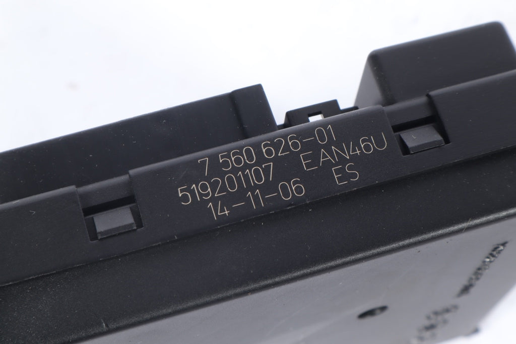 2003-2010 BMW X3 E83 2.5i 3.0i  Chassis Control Module Fuse Box ECM 7560626 OEM