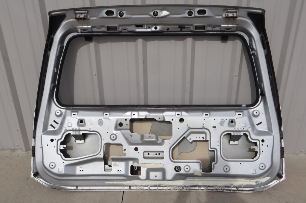 2004-2015 NISSAN ARMADA LIFTGATE TRUNK SHELL SILVER OEM