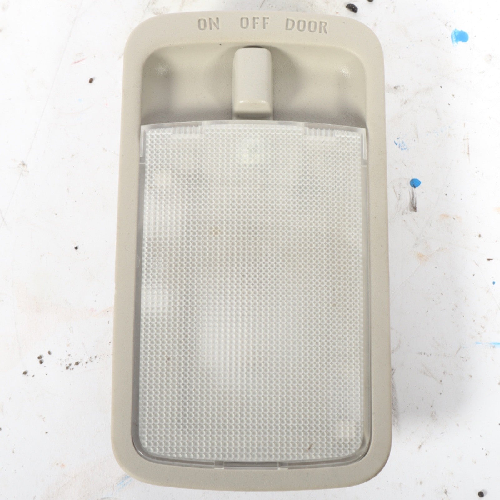 2013 - 2019 NISSAN LEAF ROOF OVERHEAD REAR DOME LIGHT READING MAP LAMP OEM