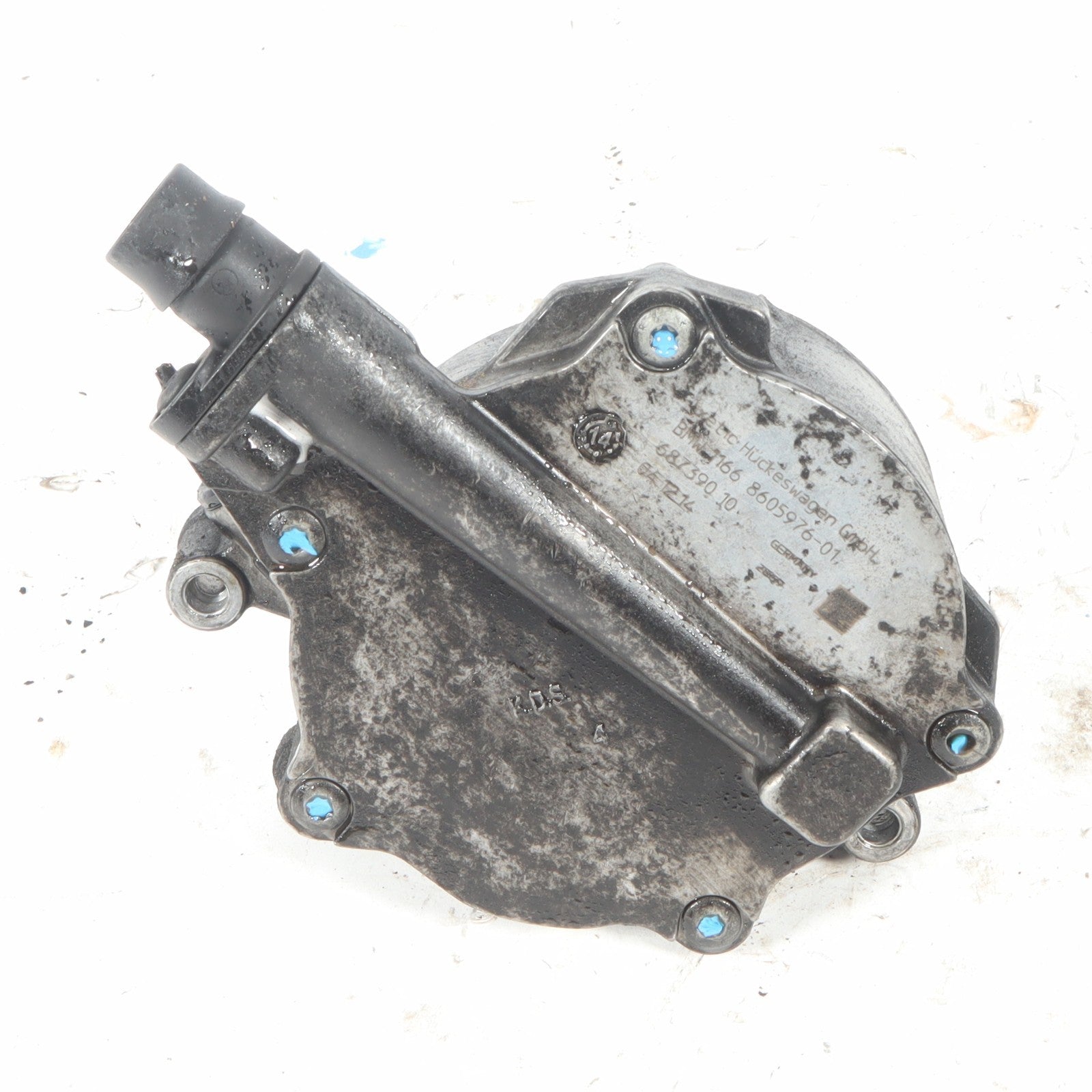 2008-2019 BMW  VACUUM PUMP OEM 8605976-01