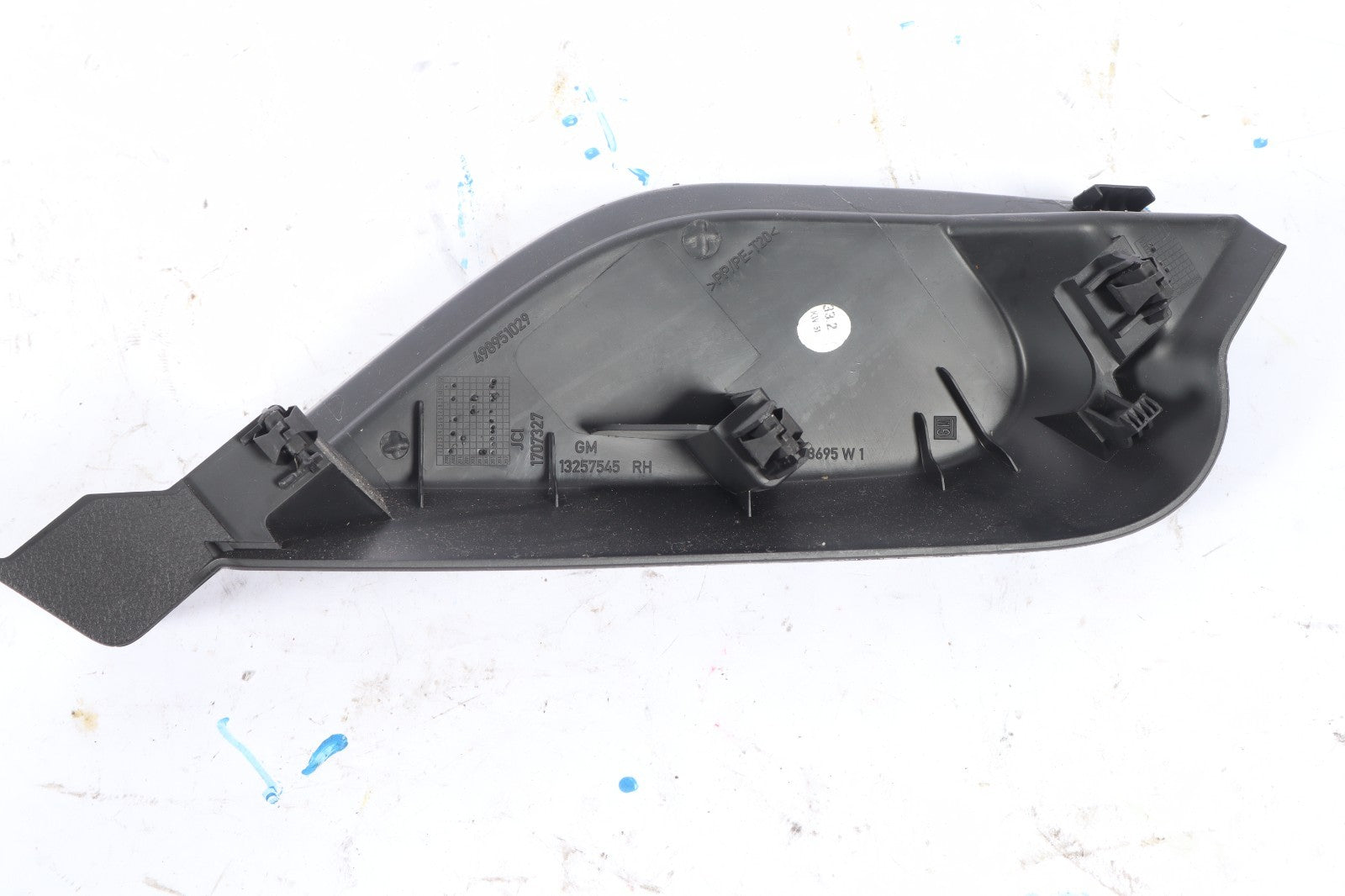 2016-2019 BUICK CASCADA DASHBOARD END COVER OEM