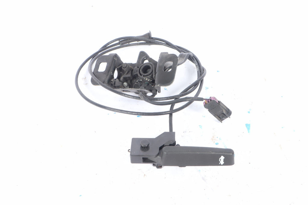 2016–2019 BUICK CASCADA HOOD LATCH ASSEMBLY W/ RELEASE CABLE OEM 13367151