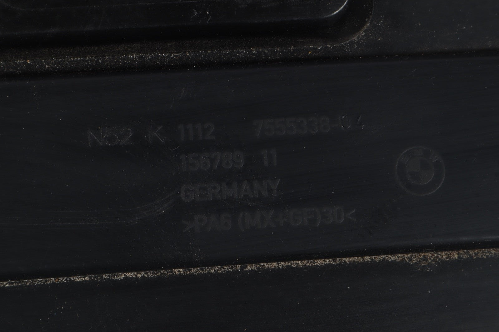 2007 - 2010 BMW X3 E83 ENGINE COVER PANEL TRIM 7555338 OEM
