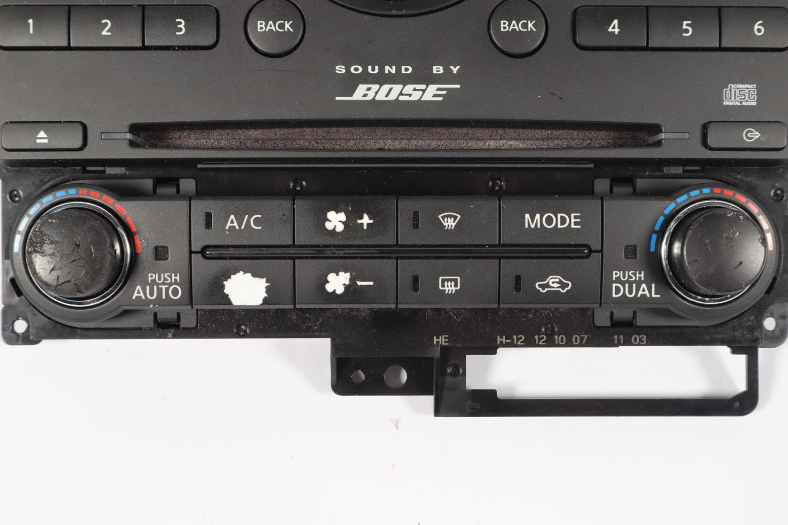 2007-2012 Nissan Armada Bose Audio Climate Control Panel OEM 68260ZQ02A 28395