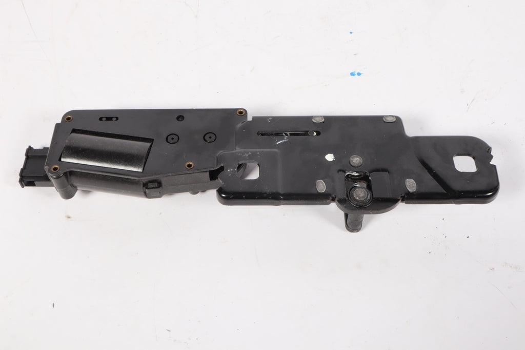 12-18 Audi A7 Rear Trunk Lid Latch Lock Actuator Striker Plate 4H0827383 OEM